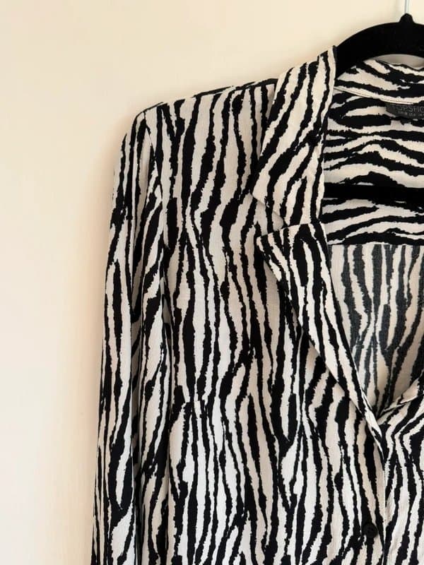 Topshop Topshop Zebra Print Co-Ord Set UK 12 – Shirt & Wrap Mini Skirt