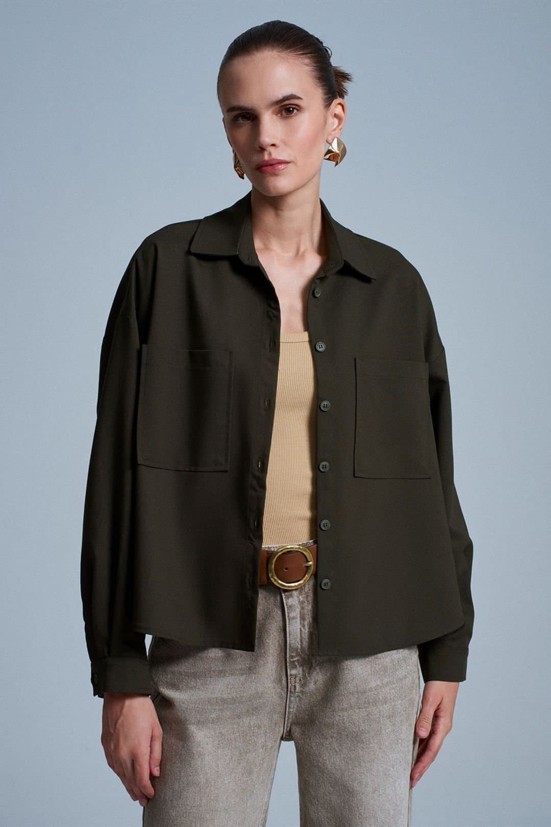 Dilvin Dilvin Women's Oversized Crepe Button-Front Shirt in Khaki
