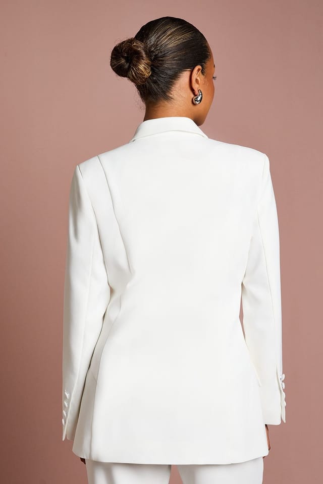 Coast Coast Women's Petite Premium Hourglass Silhouette Double Breasted Blazer in Ivory - 3