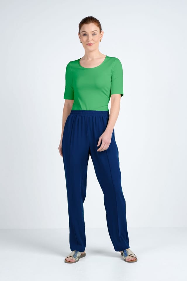 Kettlewell Kettlewell Women's Pintuck Front Slim Tapered Trousers in Royal - 3