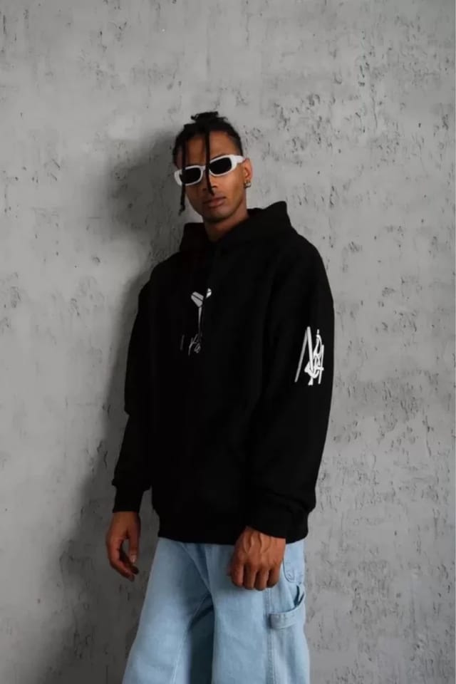 Janes Janes Men's Hooded Oversized Sweatshirt with Back Print in Black - 3