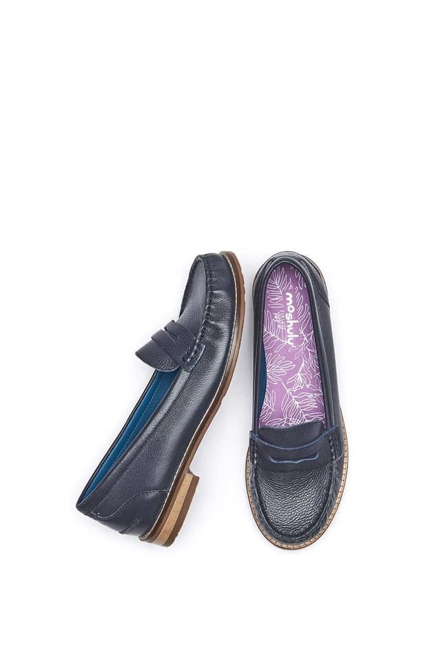 Moshulu Moshulu Women's 'Petrel Leather' Leather Penny Loafers in Indigo - 2