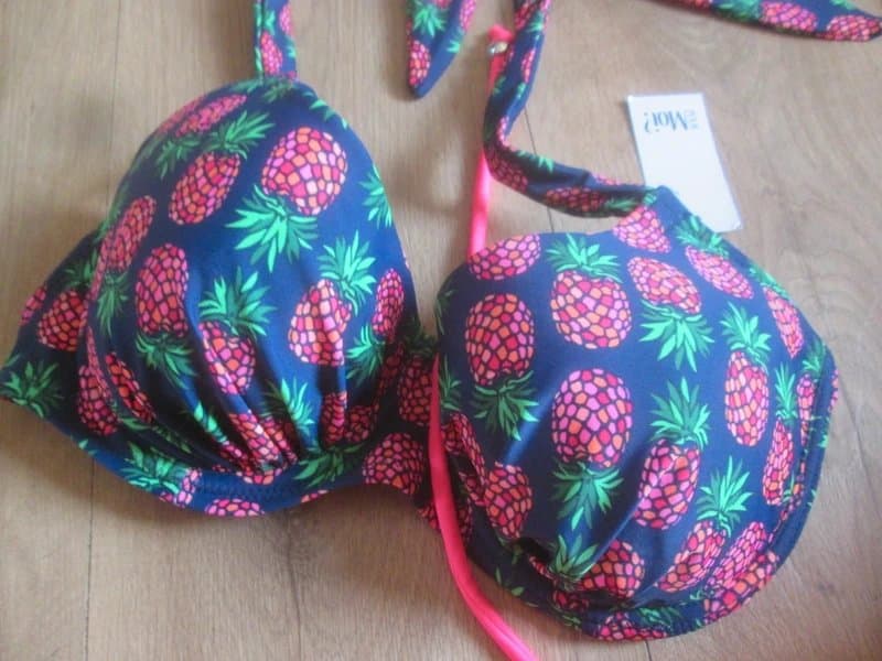 Pour Moi Pour Moi size 32D navy blue pineapple halter underwired padded bikini top Brand new with tags
