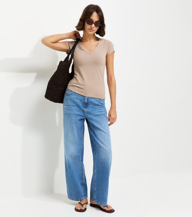 New Look Women's Mink Cotton Rich V-Neck T-Shirt New Look - 3