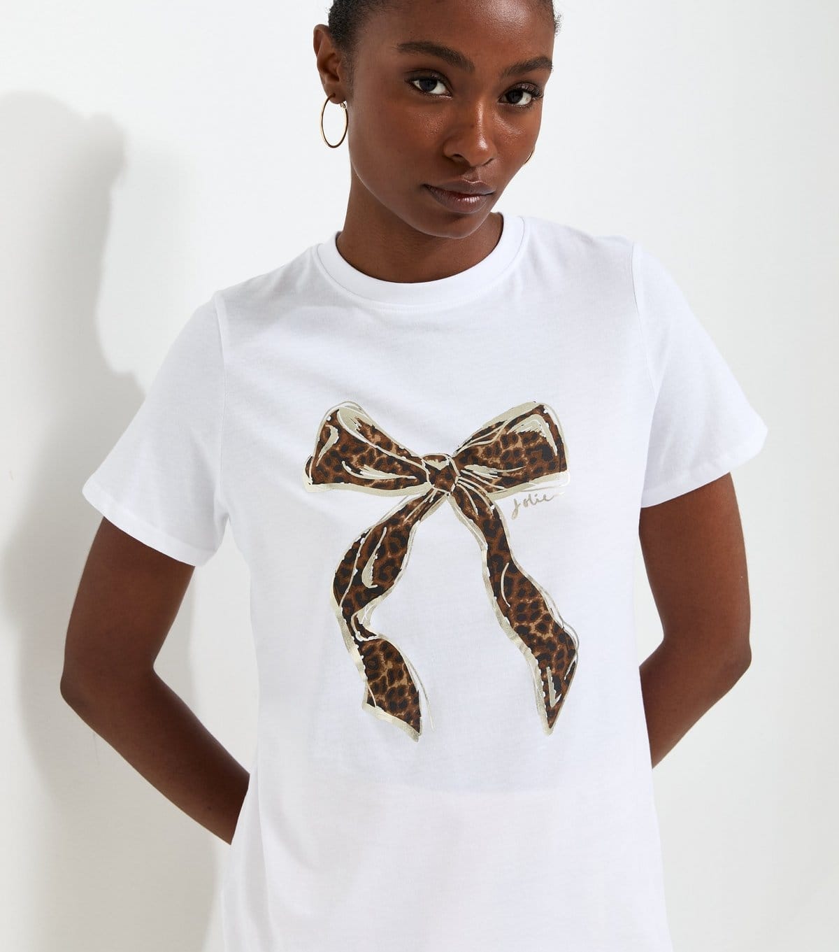 New Look White Cotton Leopard Print Bow Relaxed T-Shirt
