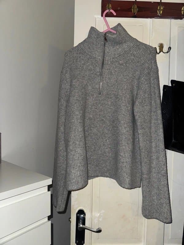 New Look Grey Ribbed Zip-Neck Jumper / Sweater