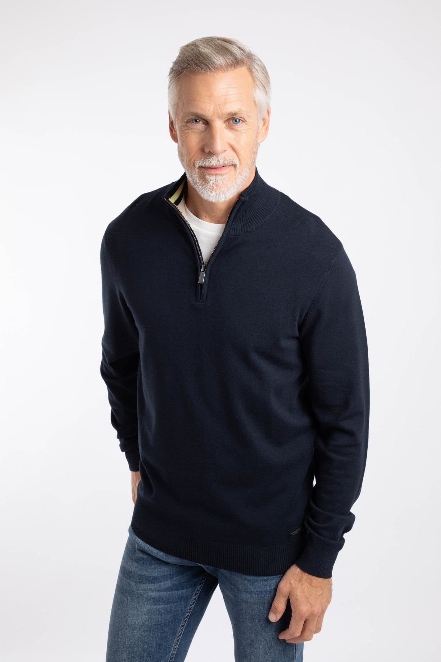 Weird Fish Weird Fish Men's Blaine Fine Knit 1/4 Zip Jumper in Midnight