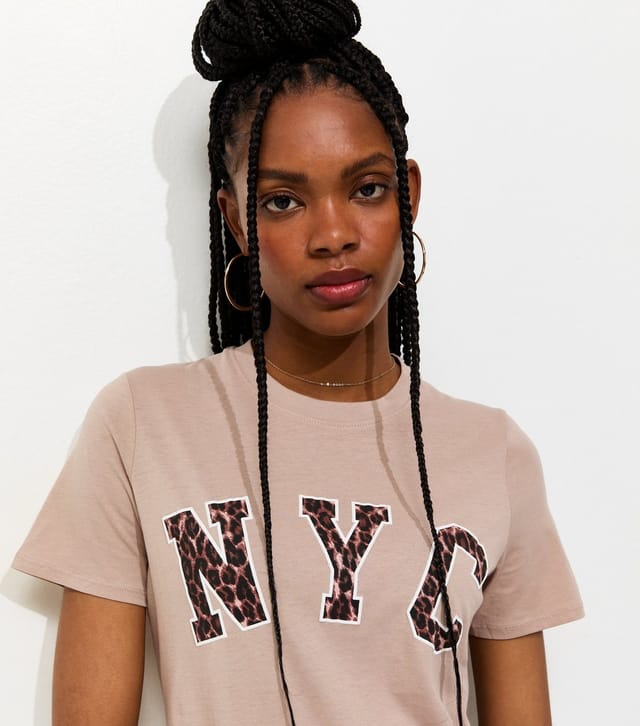 New Look Women's Mink Cotton Leopard Print NYC Logo T-Shirt New Look - 2