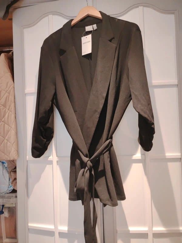 ASOS Black wrap blazer with tie curve size 20