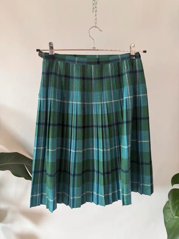 Archie & Brown Son 70s Vintage Green and Blue plaid wool kilt size 8