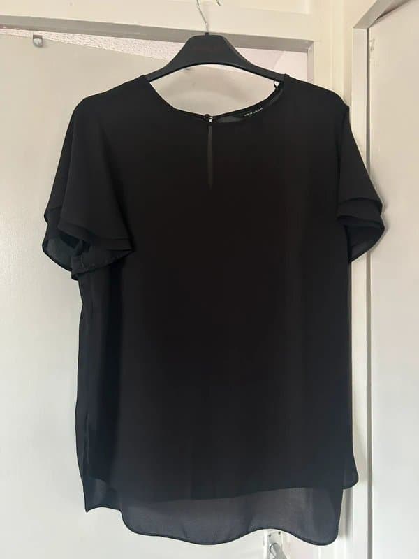 New Look Ladies short sleeve top size 16