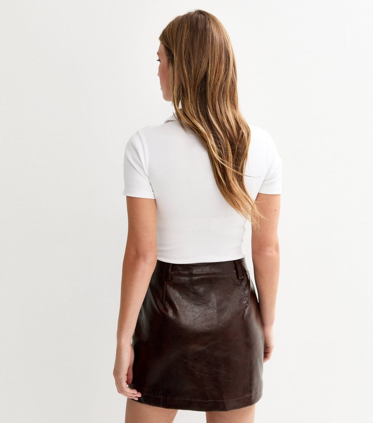 New Look Women's Dark Brown Cracked Effect Faux Leather Mini Skirt New Look - 4