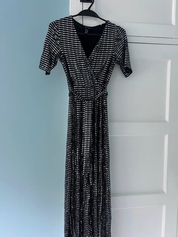 New Look Sequins jumpsuit size 8