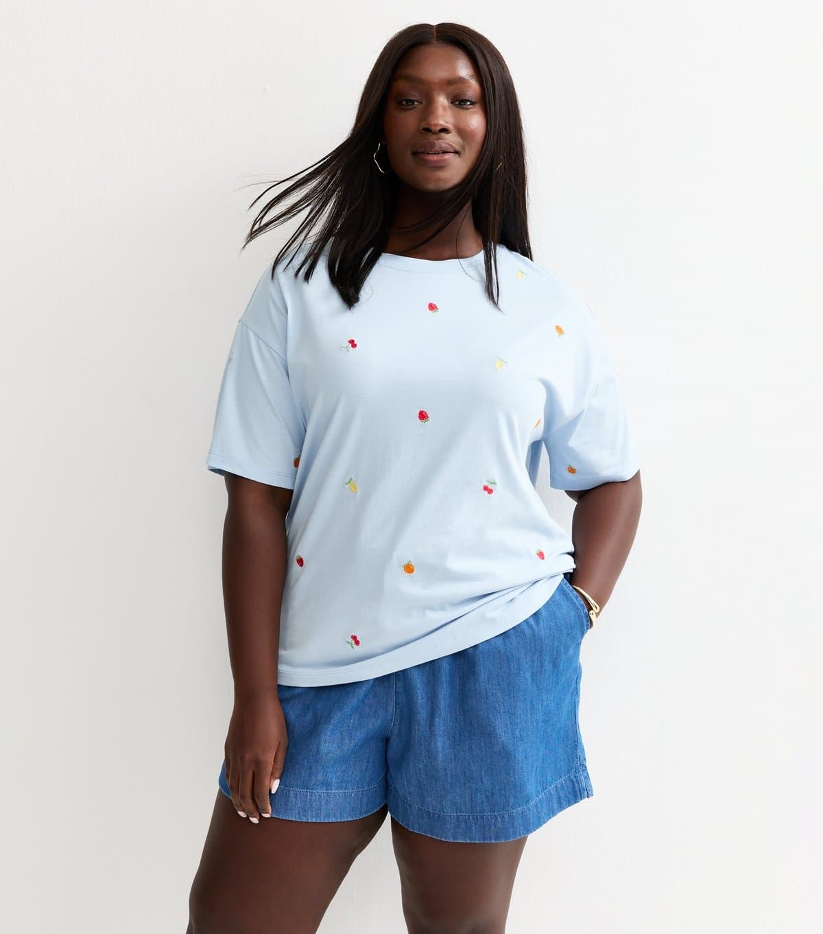 New Look Women's Plus Size Light Blue Fruit Embroidered Boxy T-Shirt Curves New Look