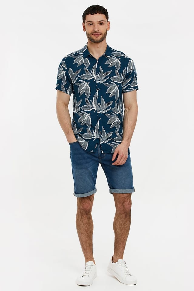 Threadbare Threadbare Men's 'Foliage' Leaf Print Short Sleeve Shirt in Navy - 3