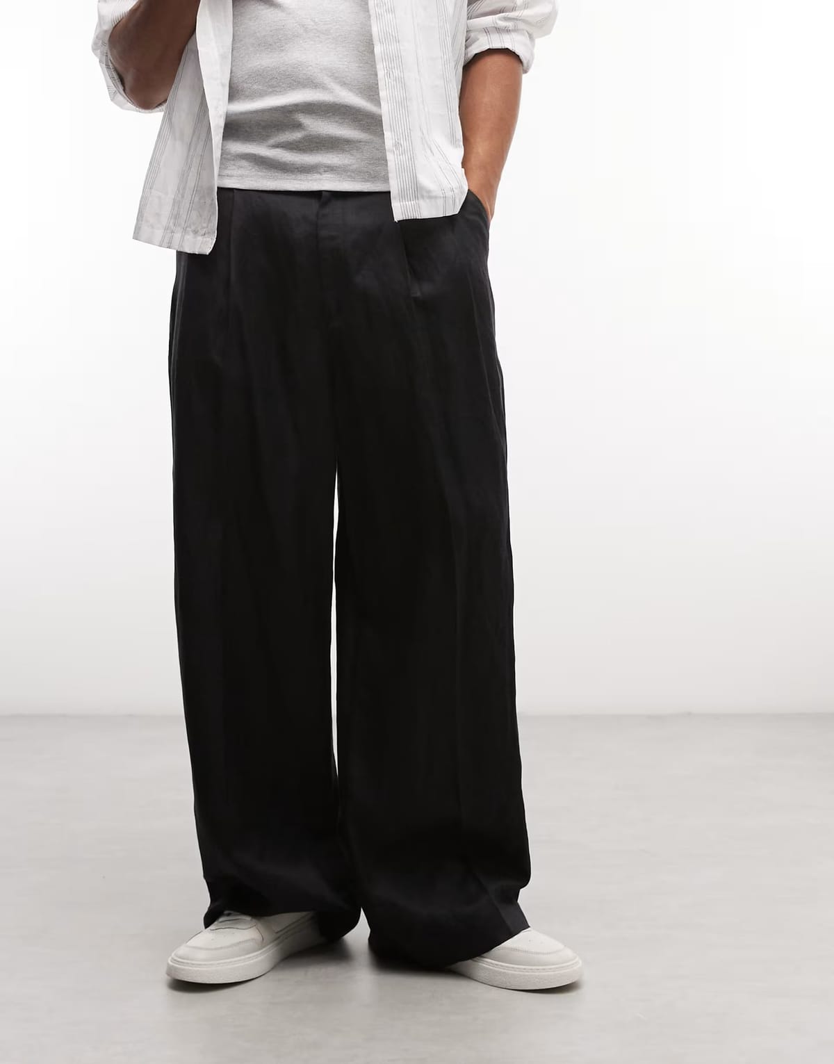 ASOS Weekday linen wide leg tailored trousers with front pleats in black - 1