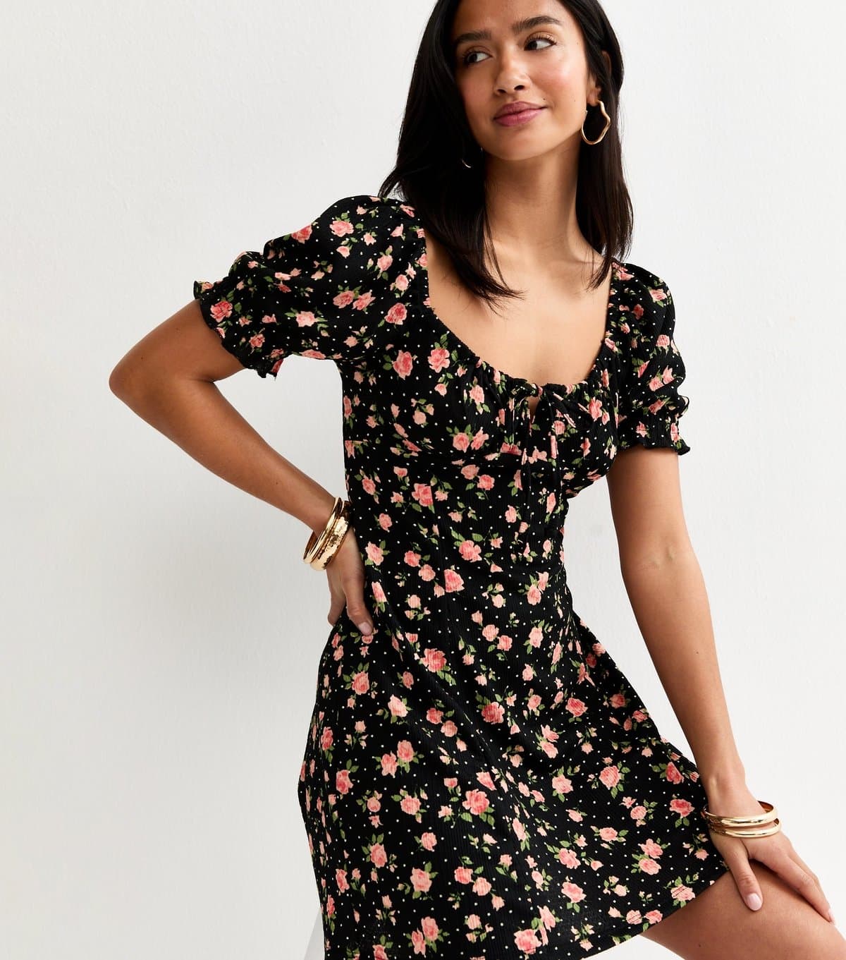 New Look Women's Petite Black Ditsy Print Square Neck Crinkle Mini Dress New Look