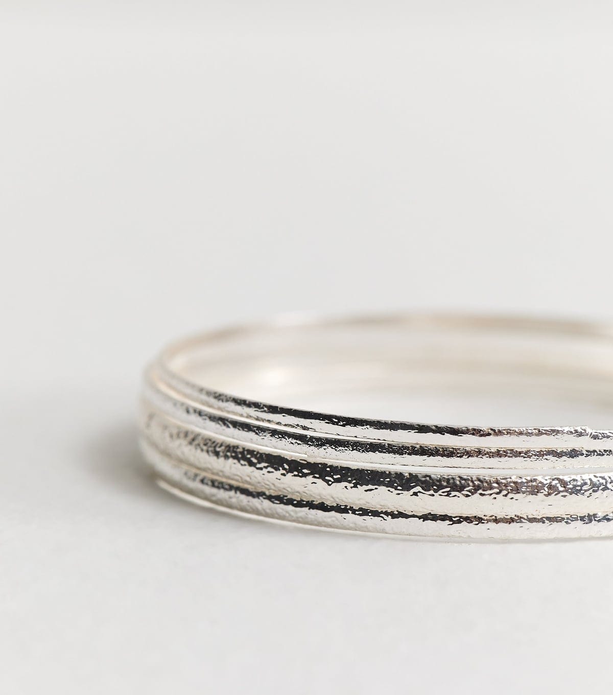 New Look Pack of 4 Silver Tone Bangle Bracelets New Look - 4