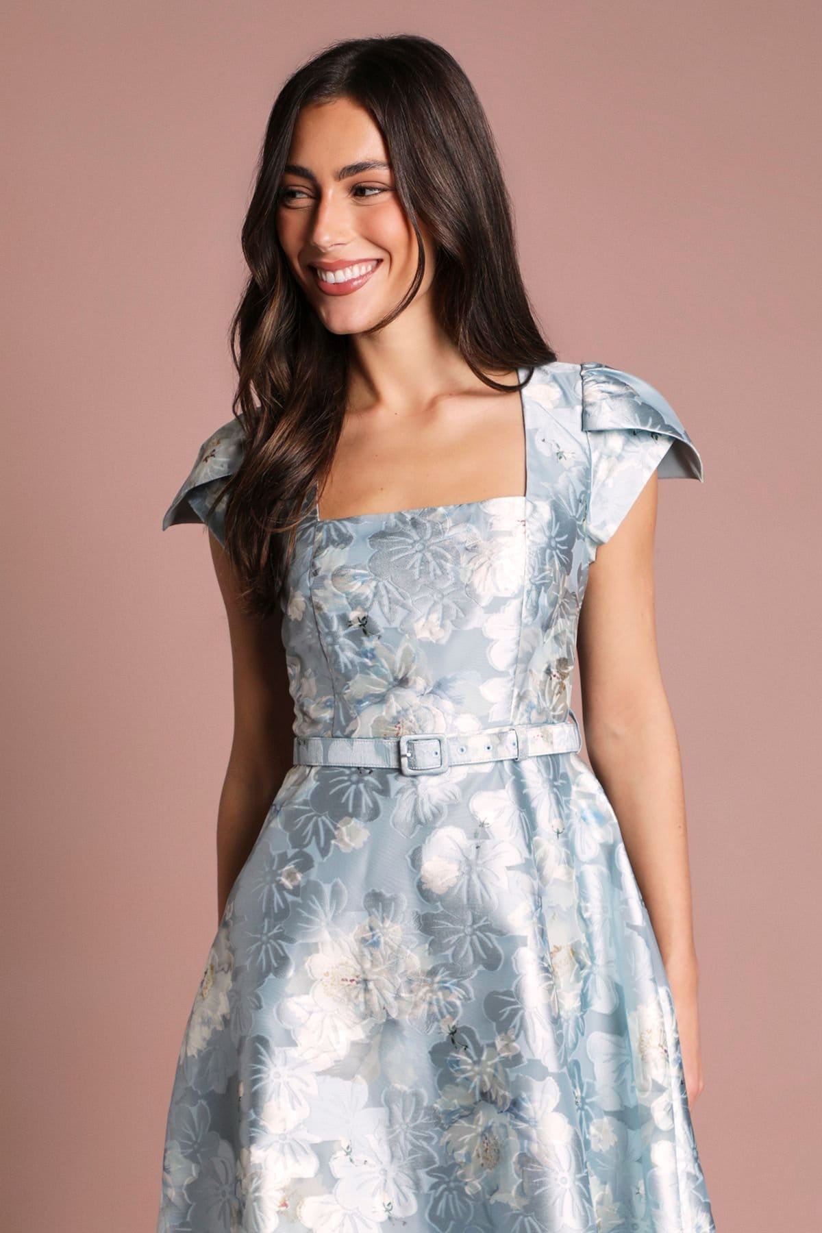 Coast Coast Women's Printed Cap Sleeve Square Neck Belted Midi Dress in Pale Blue - 4