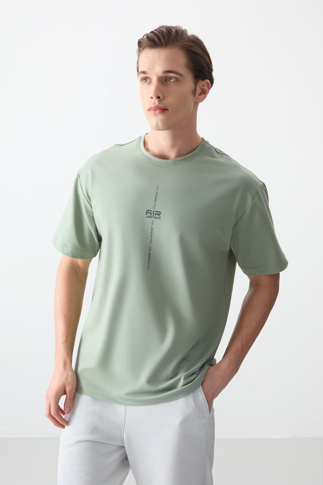 Tommy Life Tommy Life Men's Oversized Printed Crew Neck T-Shirt in Green - 4