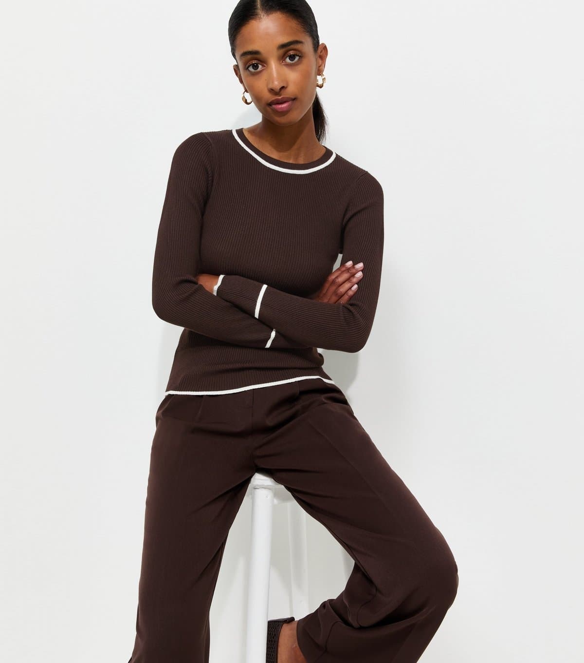 New Look Women's Brown Ribbed Tipped Crew Neck Jumper New Look
