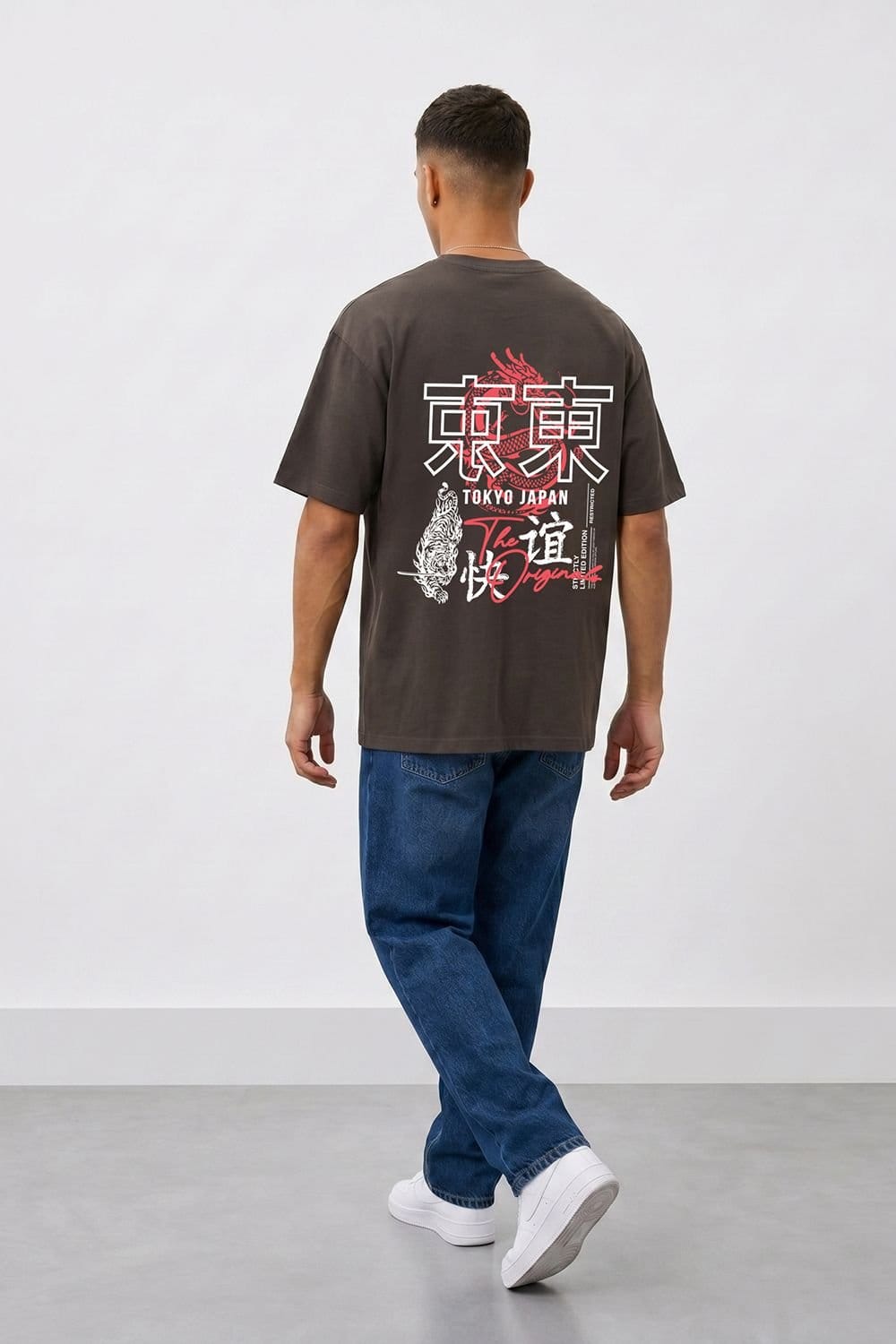 LONDON ATTITUDE LONDON ATTITUDE Men's Tokyo Dragon Oversized Heavyweight Cotton T-Shirt in Chocolate - 4