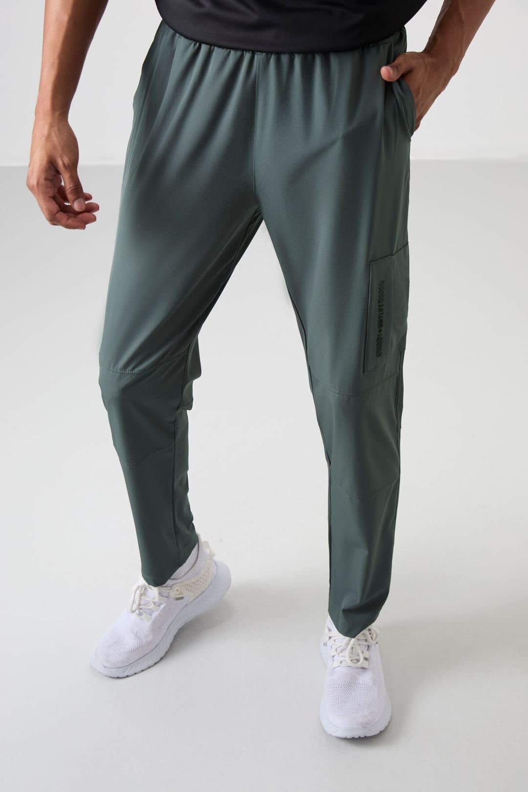 Tommy Life Tommy Life Men's Solid Pull-on Sweatpants in Green