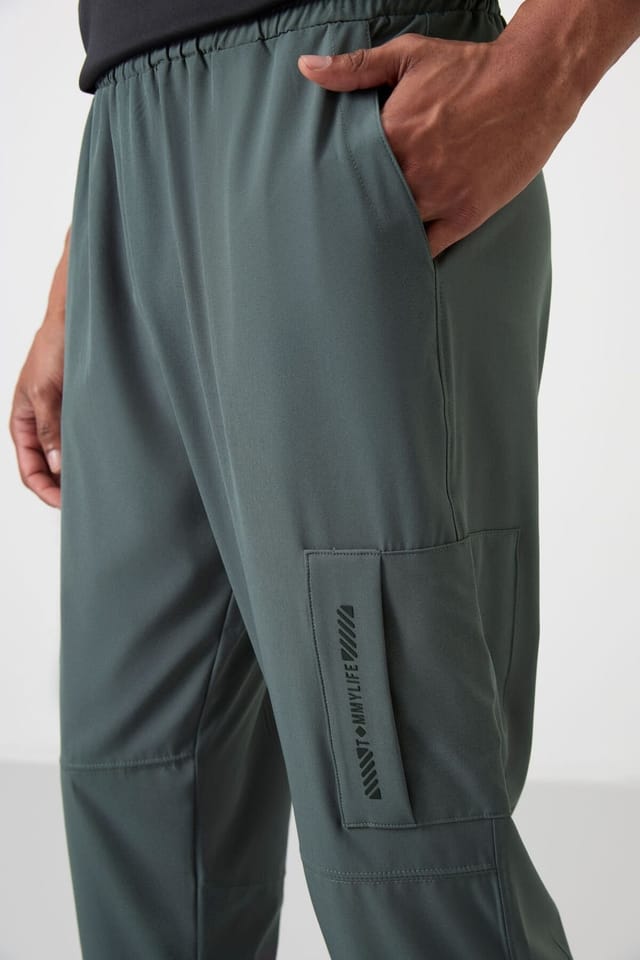 Tommy Life Tommy Life Men's Solid Pull-on Sweatpants in Green - 3