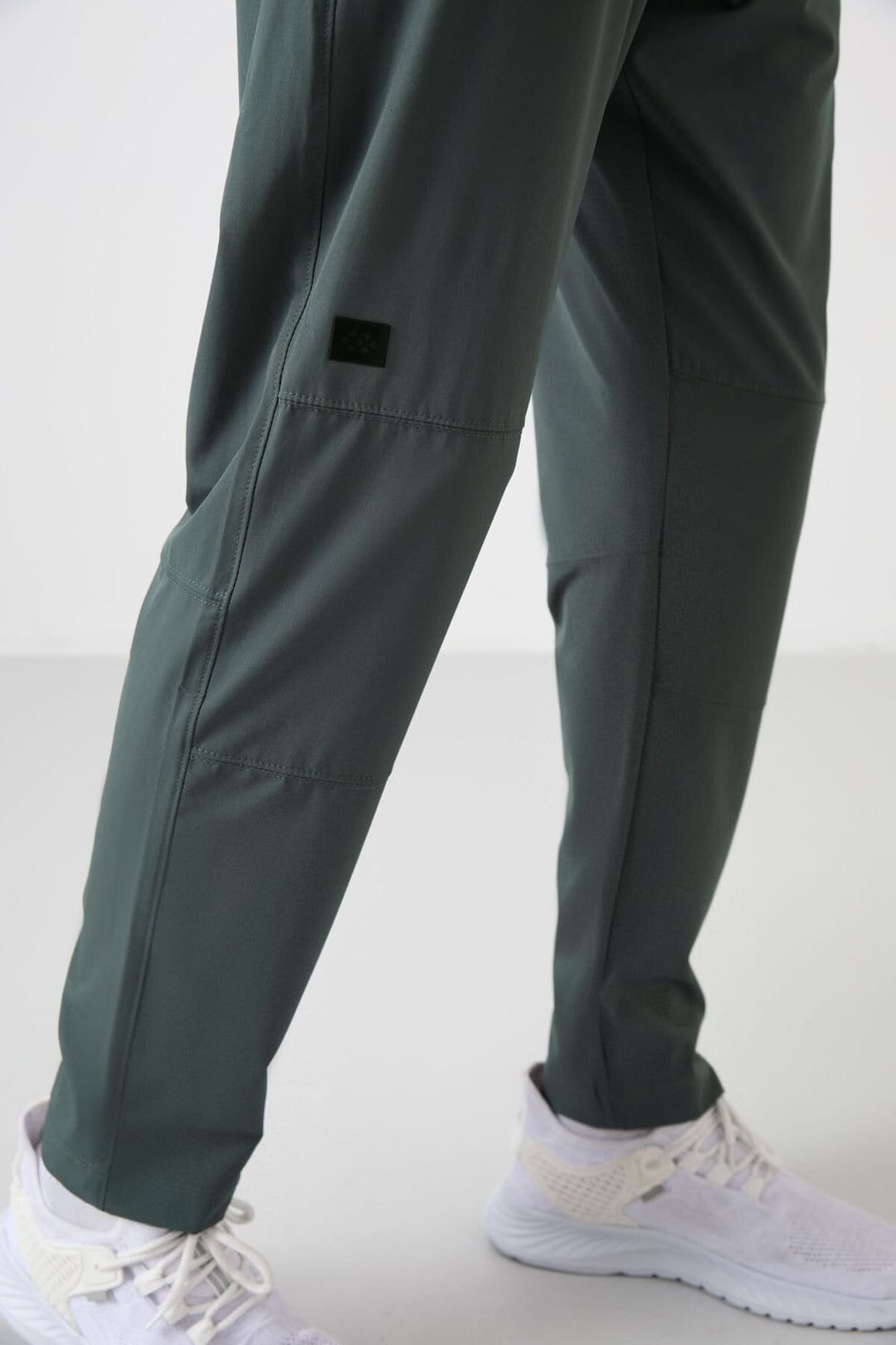 Tommy Life Tommy Life Men's Solid Pull-on Sweatpants in Green - 4