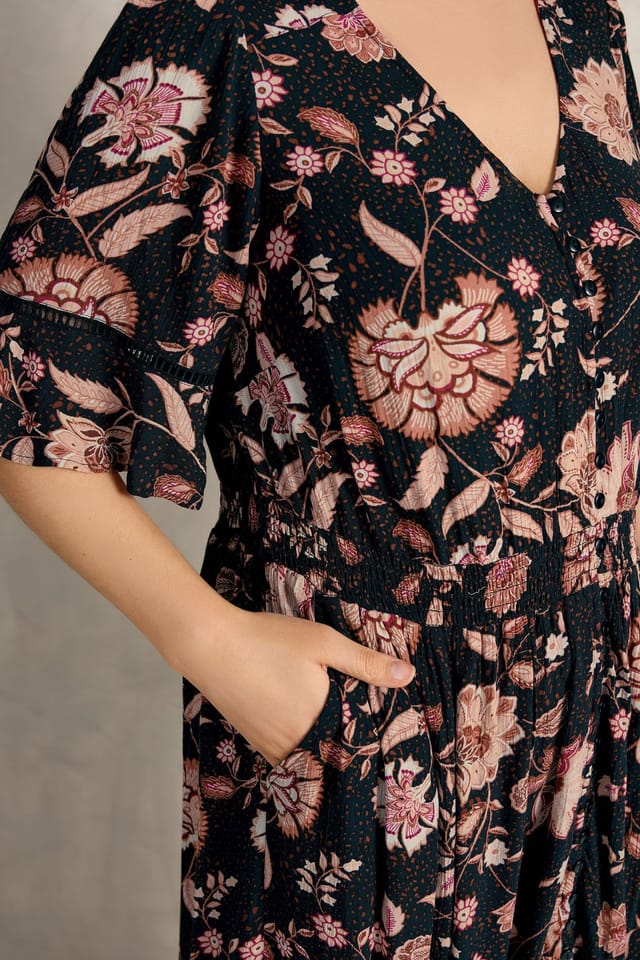 Evans Evans Women's Floral Button Through Maxi Dress in Black - 3