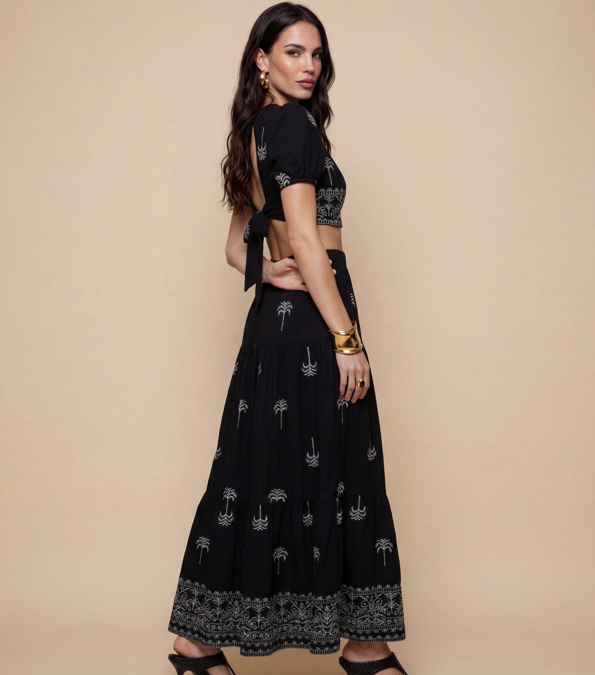 Urban Bliss Women's Black Open Back Tiered Maxi Dress Urban Bliss New Look - 2