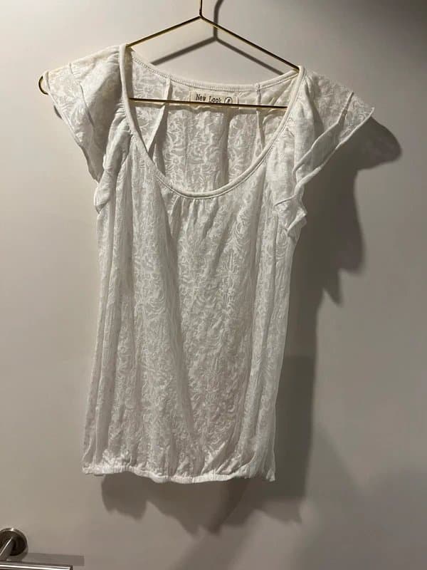 Vintage Dressing New Look cream white burnout floral flower print pattern sheer mesh cap sleeve t shirt