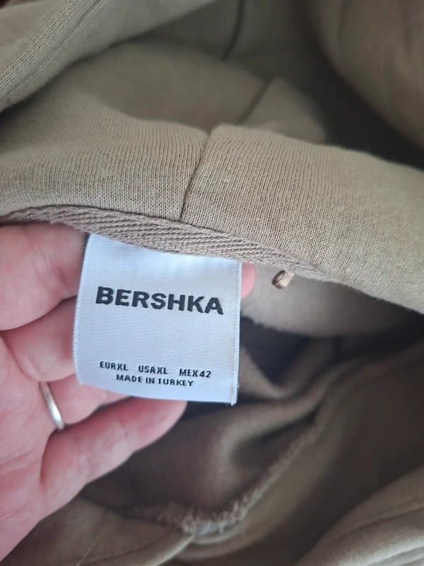Bershka Bershka Taupe Oversized Cropped Hoodie | Size XL 16-18 | Neutral Beige Back Print