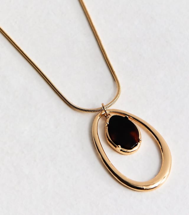 New Look Gold Tone Long Oval Resin Pendant Necklace New Look - 3