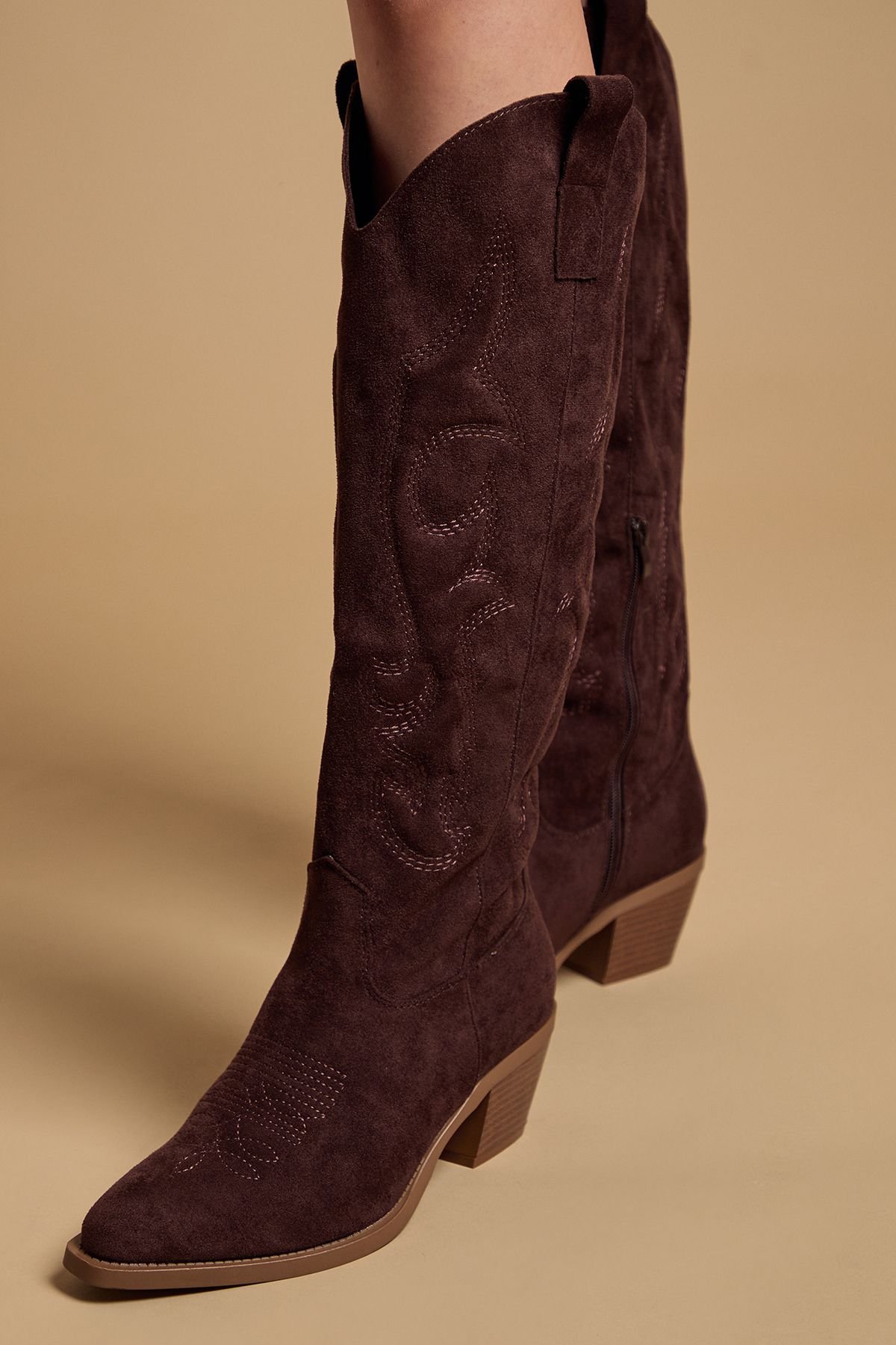Oasis Oasis Women's Jess Faux Suede Embroidered Western Knee Boots in Chocolate - 4