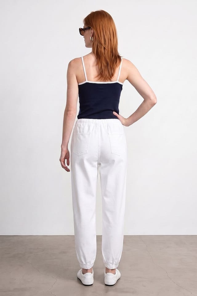 Dilvin Dilvin Women's Cotton Poplin Jogger Pants in White - 2