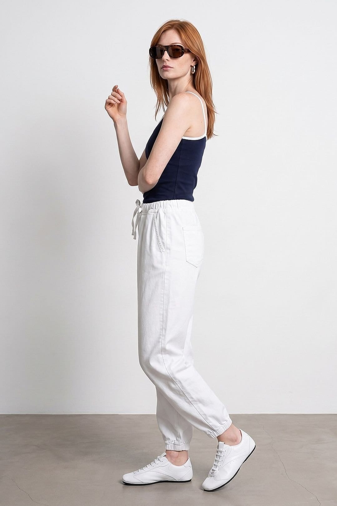 Dilvin Dilvin Women's Cotton Poplin Jogger Pants in White - 4