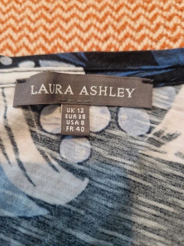 Laura Ashley Size 12 Laura Ashley t shirt
