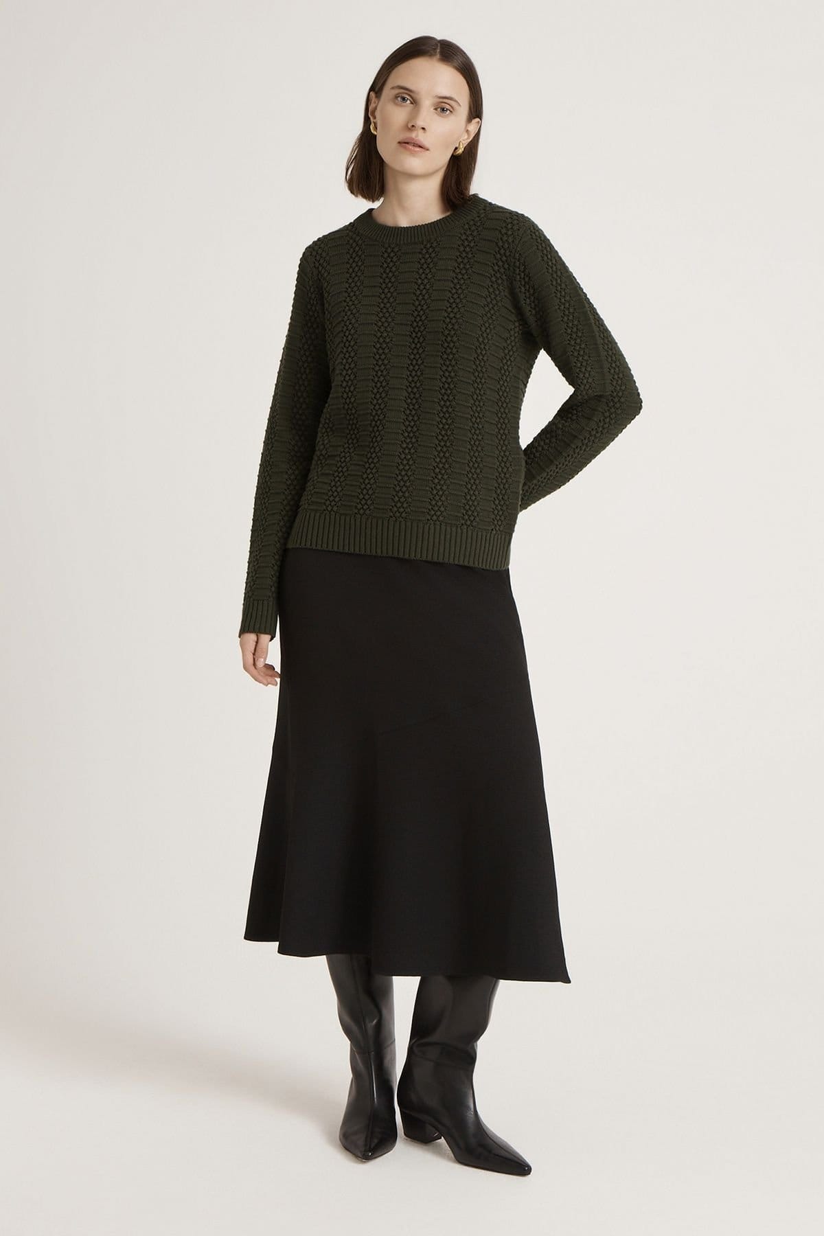 Finery London Finery London Women's Nova Round Neck Knitted Sweater in Dark Olive - 4