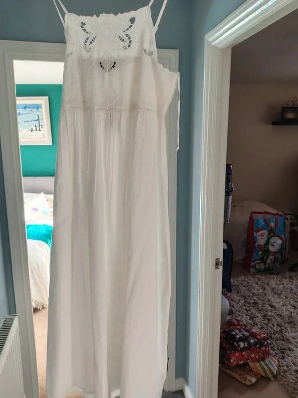 New Look White Cotton Embroidered Dress