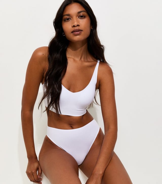 New Look Women's White Smooth Bonded Crop Top Bra New Look - 2