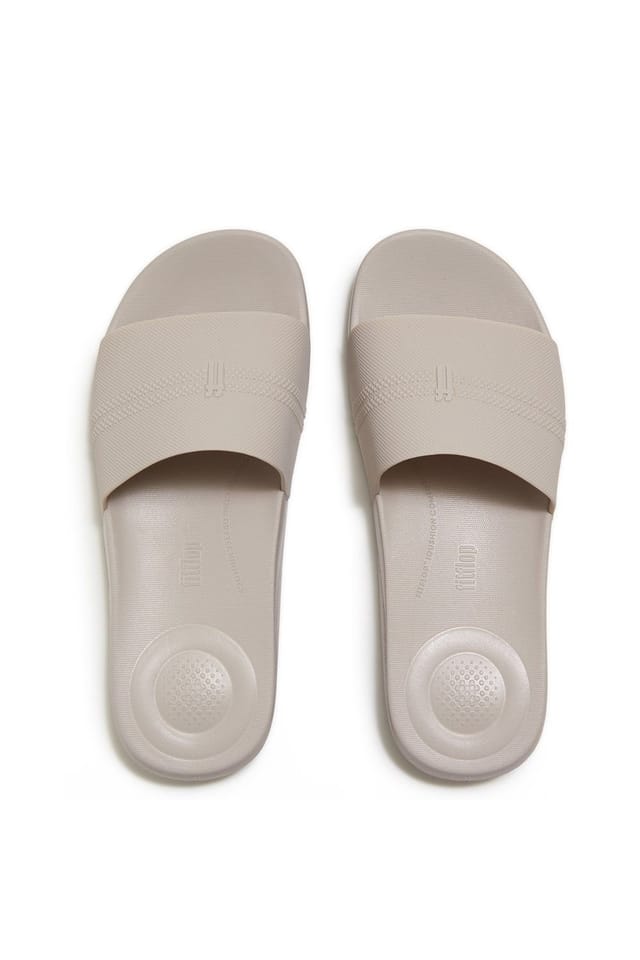 FitFlop FitFlop Men's iQushion Pool Slides in Pale Grey - 3