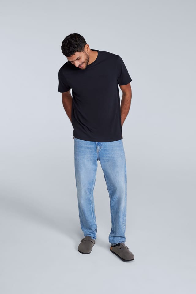 Animal Animal Men's 'Icon' Logo Print Lightweight Cotton Relaxed Fit Casual T-Shirt in Jet Black - 2