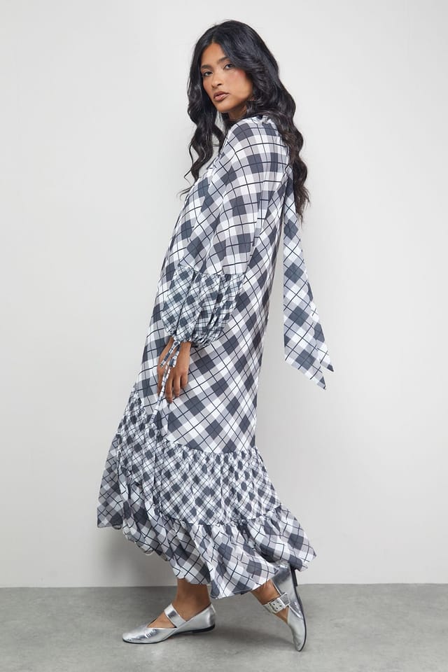 Warehouse Warehouse Women's Tony Chiffon High Neck Tier Smock Midi Dress - 2