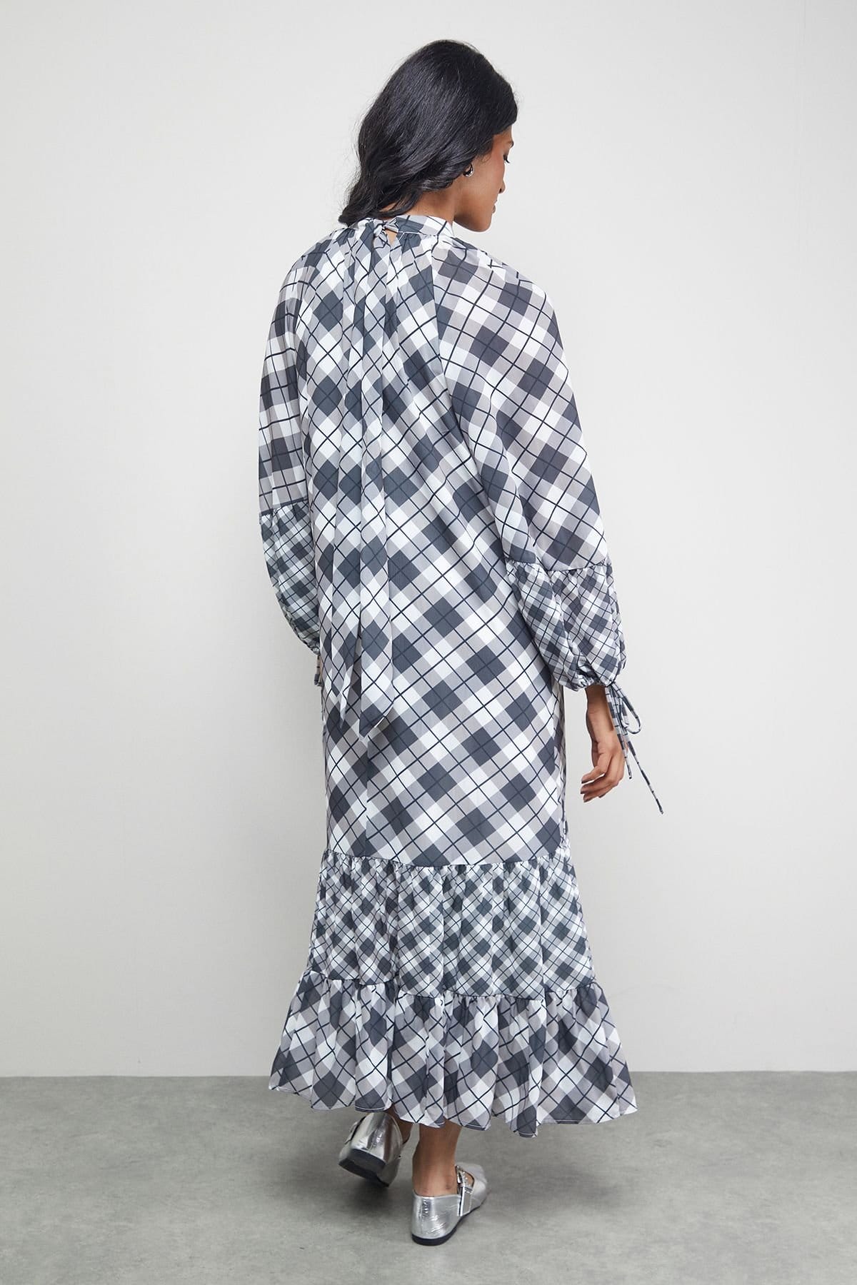 Warehouse Warehouse Women's Tony Chiffon High Neck Tier Smock Midi Dress - 4