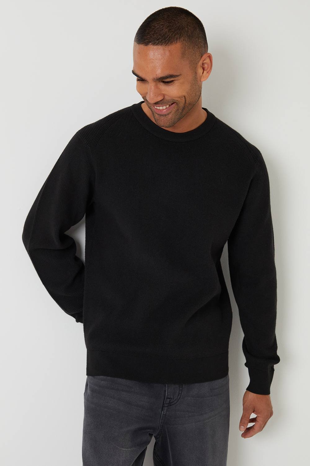 Threadbare Threadbare Men's Rib Knit Crew Neck Jumper in Black - 2