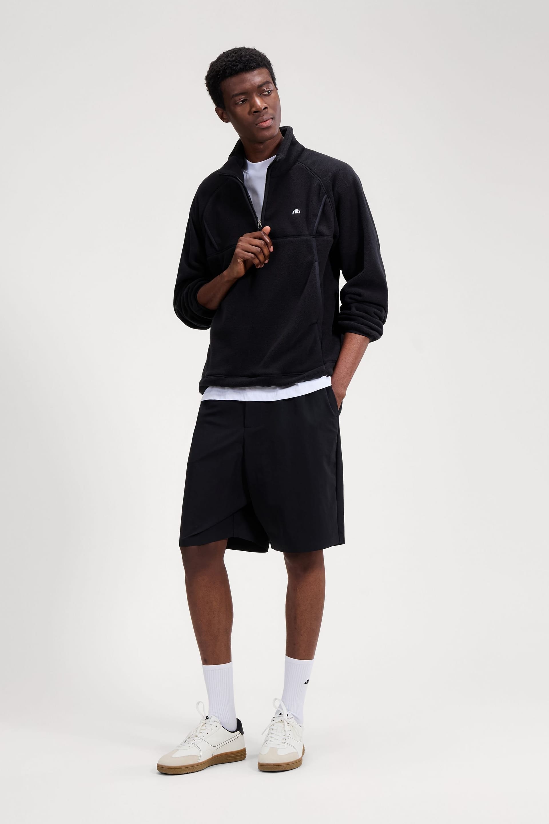 Ellesse Ellesse Men's Caponie OH Jacket in Black - 4