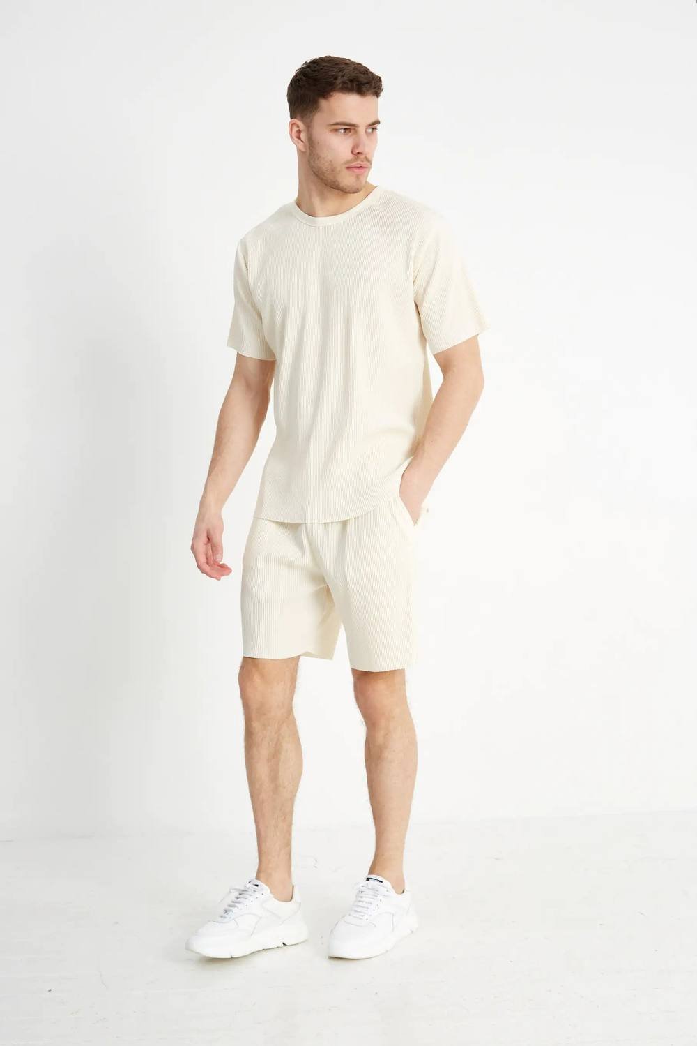 Jameson Carter Jameson Carter Men's Renoir Twin Set T-Shirt in Cream - 3