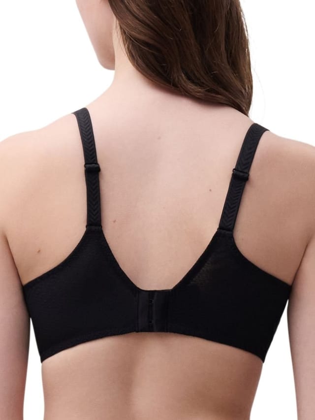 Chantelle Chantelle Women's Origins Plunge Spacer Bra in Black - 2