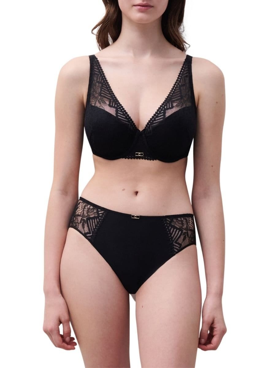 Chantelle Chantelle Women's Origins Plunge Spacer Bra in Black - 4
